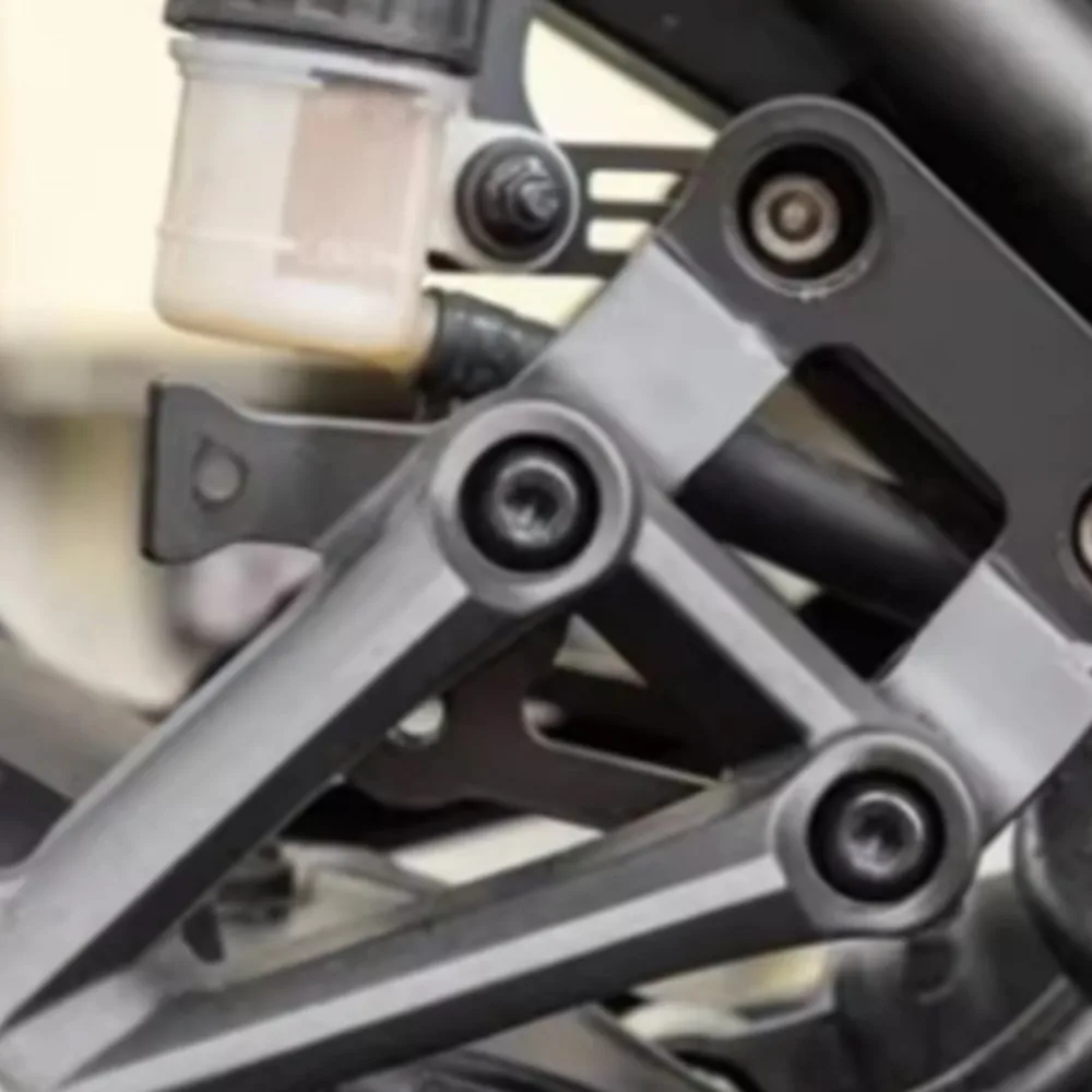 

FZ09 FZ-09 Passenger Rear Pedals Foot Pegs Footrests Lowering Kit Support Bracket For YAMAHA MT09 MT-09 XSR 900 XSR900 2014~2024