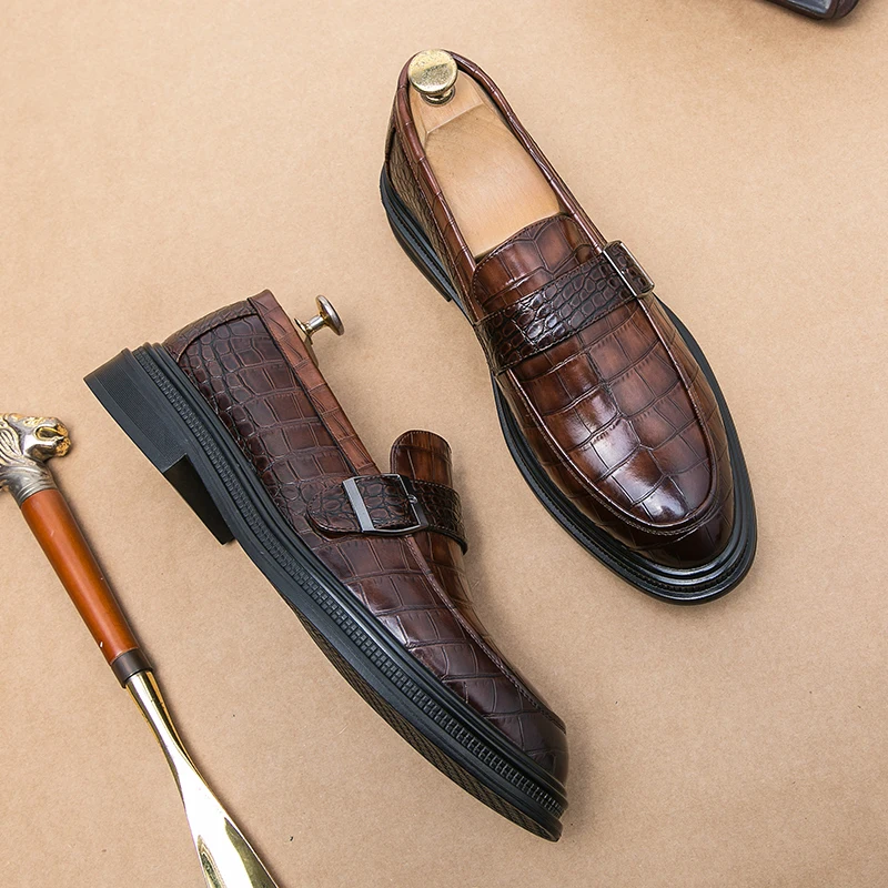 Tassel beanshoe men new British business trend edge buckle crocodile print lazy slip-on pointy plaid casual leather men