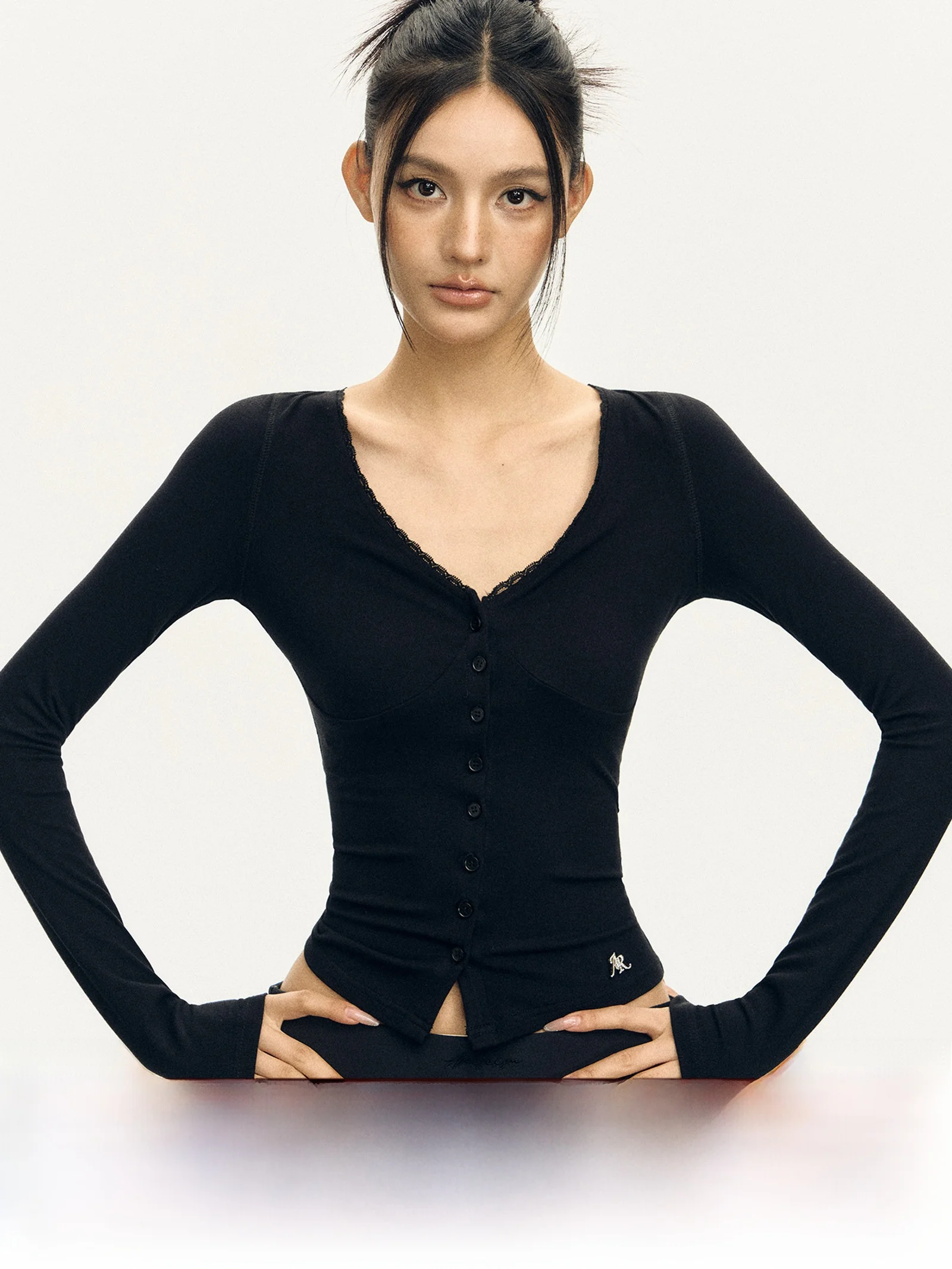 

Ariseism American Retro Thin Long Sve V-Ne Lace Knitted Open Cardigan Women's Autumn New Sle Street Faion Slim Fit T...