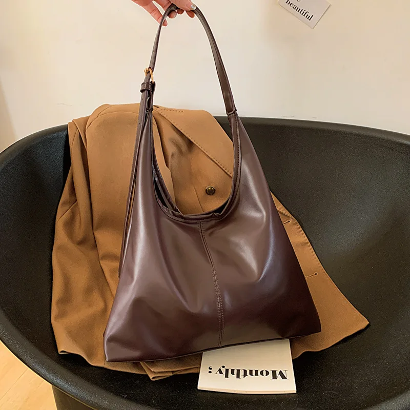 

Winter-Ready Women's Commuter Tote - Large Capacity Wool-Tex Shoulder Sling Bag, Premium Textured Convertible Work Bag