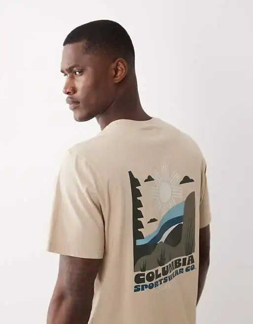Nueva Camiseta Deportiva CSC con Gráfico en la Espalda, Color Beige, Estilo Unisex de Lujo para Hombre y Mujer