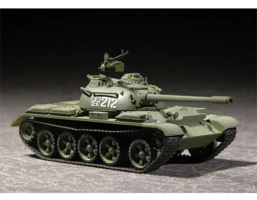 トランペッター-プラスチック製のビルディングモデルキット,中型ロシア戦車,軍用玩具,07281,t54,T-54B, 1, 72スケール