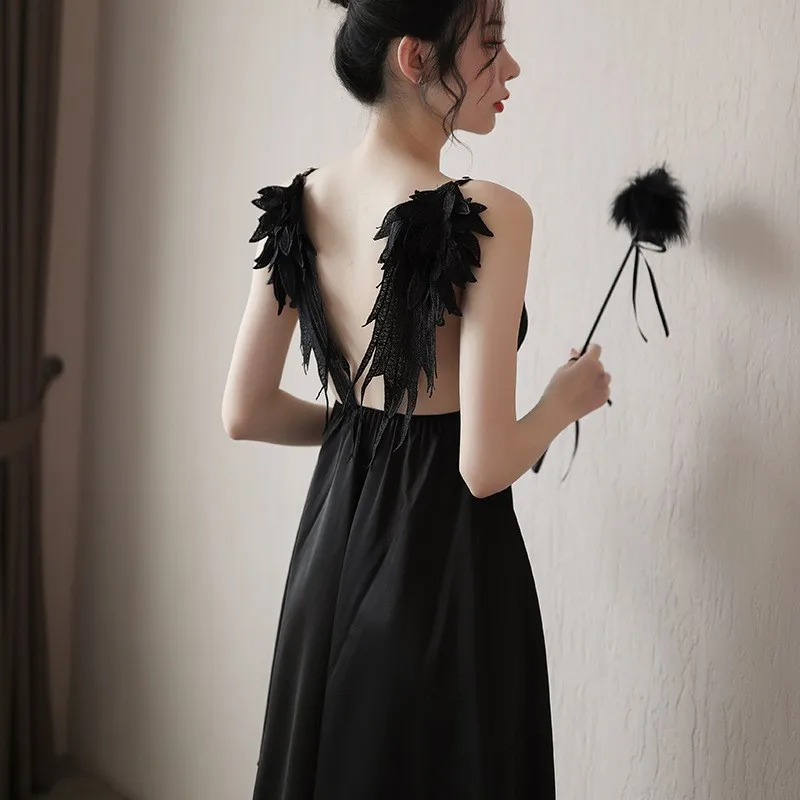 

Sexy Pajamas Female Angel Wings Satin Suspenders Big Halter Sexy Hot Temptation Home Pajamas Pajamas