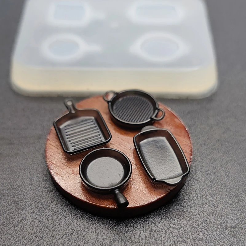 1Pc (only mold) Dollhouse Baking Tray Silicone Mold Dollhouse Mini Pan Model Dolls House Cooking Utensils Accessories