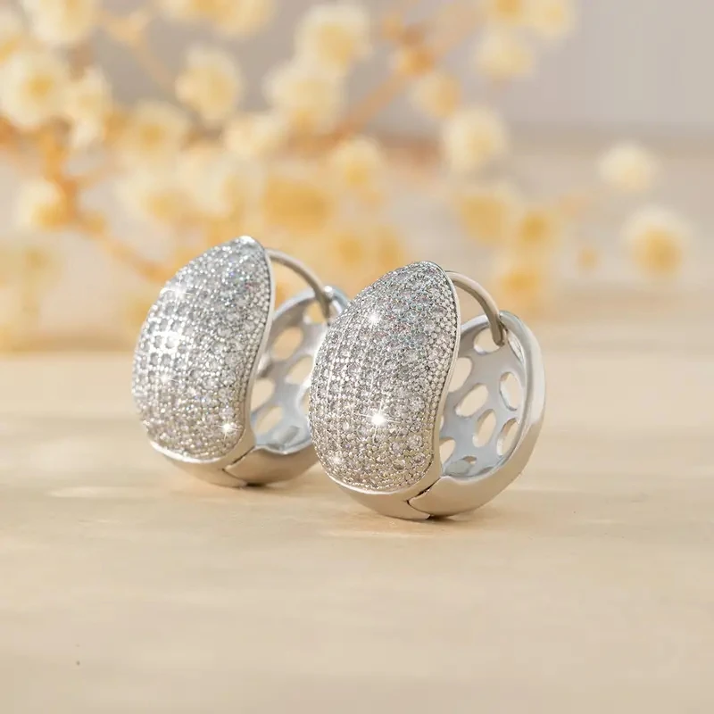Huitan Full Bling vereist cz Creolen Silber Farbe Hohl Design neuen Modeschmuck für Frauen Luxus Hochzeit Accessoires