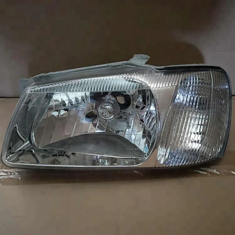 

Head lamp for HYUNDAI Accent"00 R92102-25020 L92120-25020