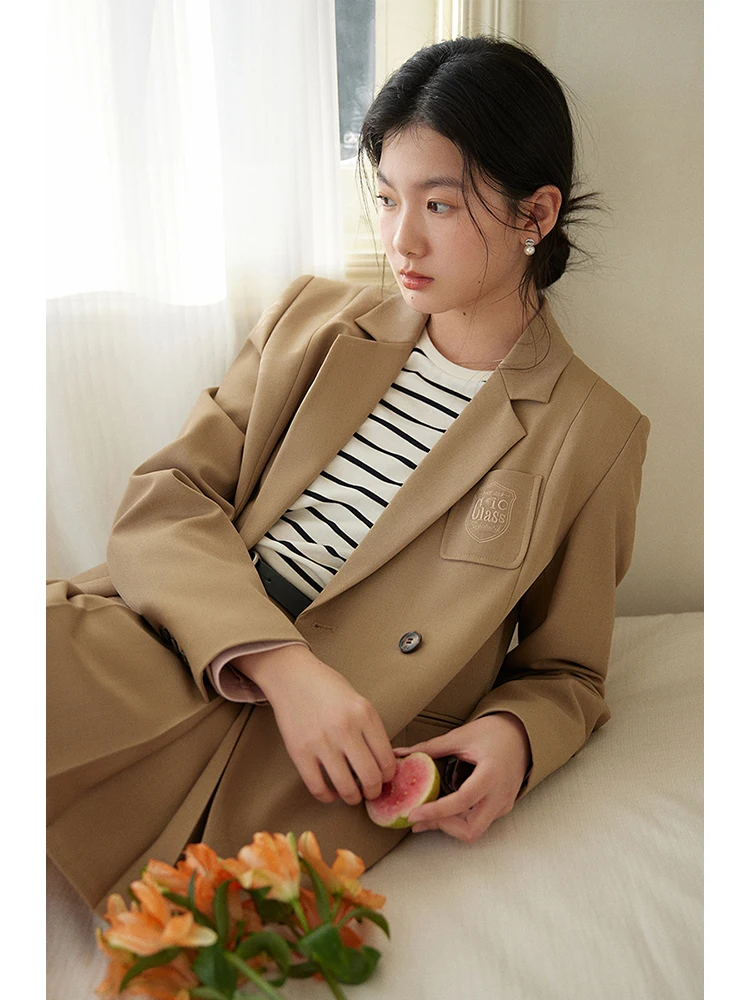 ZIQIAO Commuting Casual College Style Suit for Women 2024 Spring New Trend Sense Short Pleated Skirt + Loose Blazer Female Sets