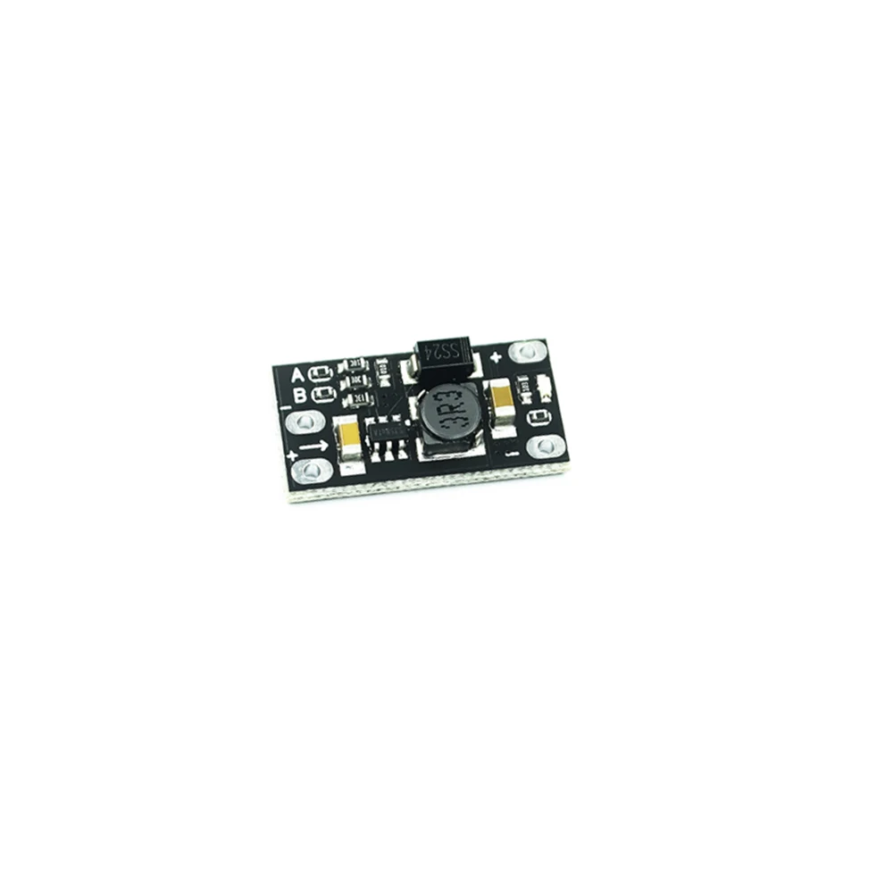 Mini módulo de refuerzo multifunción, placa de aumento de 3,7 V a 5V/8V/9V/12V 1.5A, indicador LED, módulo de voltaje electrónico Diy