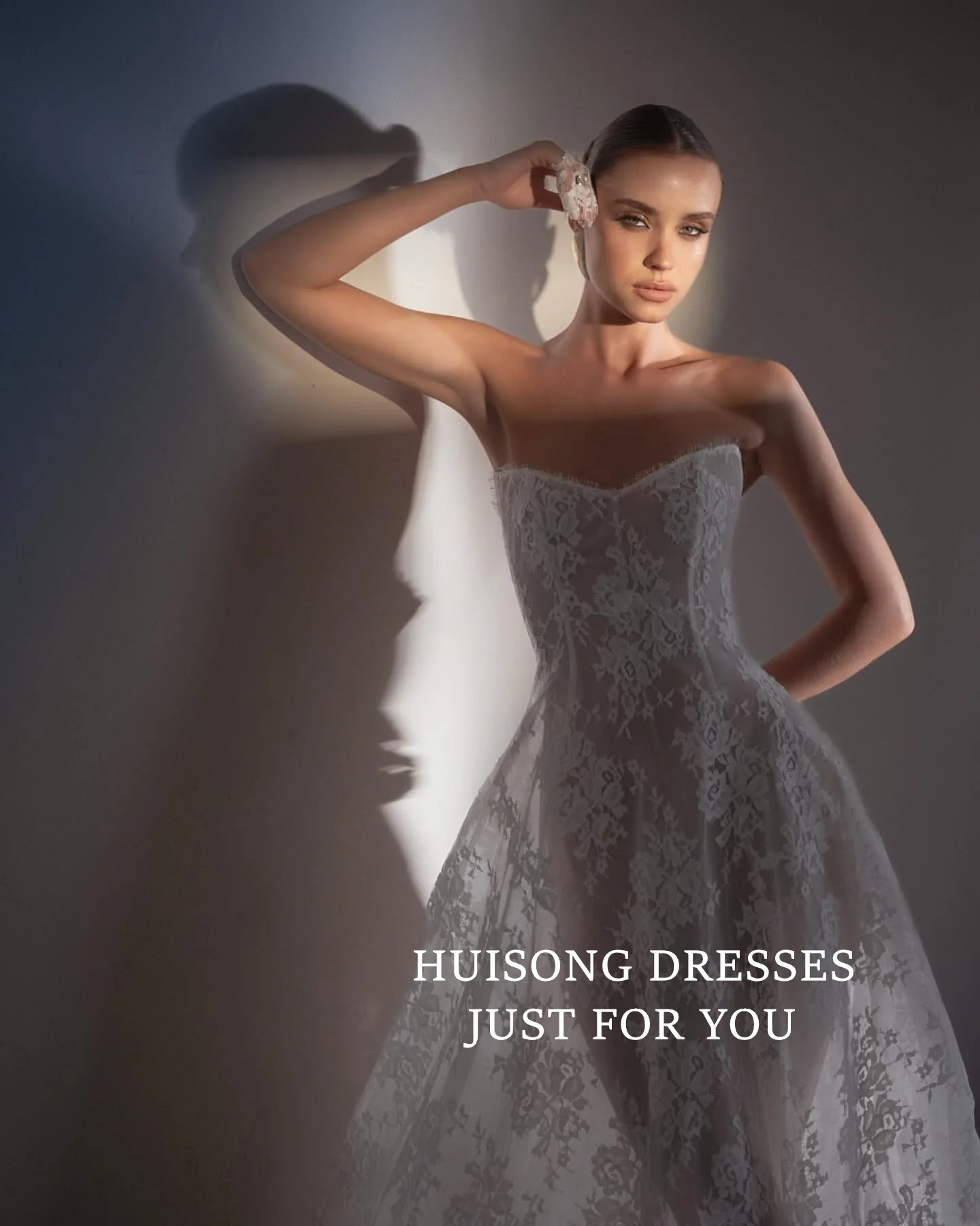 HUISONG فساتين زفاف مخصصة مزينة بالدانتيل على شكل قلب بدون أكمام على شكل حرف a بوهو فستان العروس على الشاطئ فستان زفاف الشاطئ