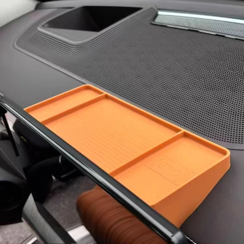 

For GWM Tank 500 Hi4-T/Hi4-Z 2026 Screen Rear Storage Box Central Control Dashboard Silicone Storage Car Accessories Supplies