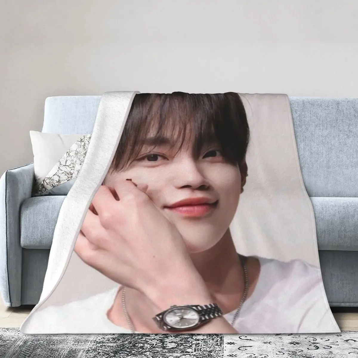 

Hot-Kpop-Joshua-Like Warm Flange blankets Soft and comfortable blanket picnic blanket birthday gift