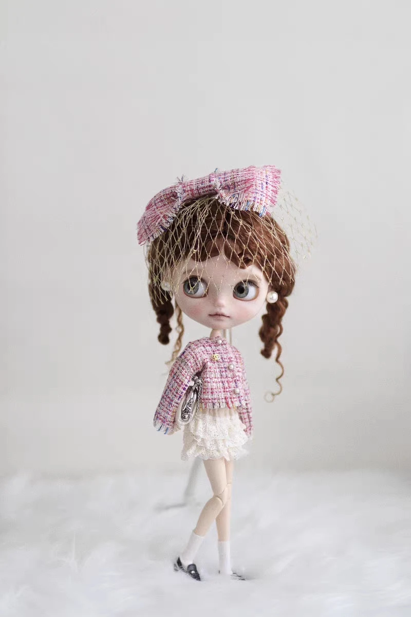 Blythe doll clothing suitable for 1/6 size new pink headwear and small fragrant jacket and beige skirt 3-piece set for women's