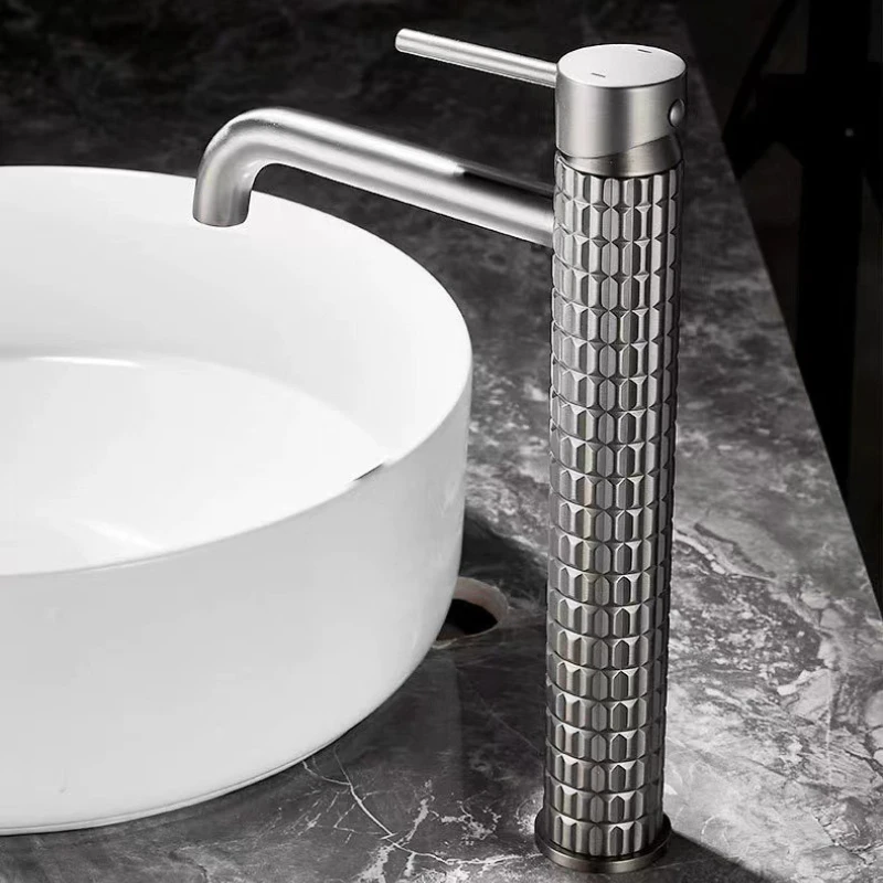 

Brushed gold all copper light luxury basin faucet Home hotel bathroom bathroom cabinet Hot and cold washbasin faucet anti-splash