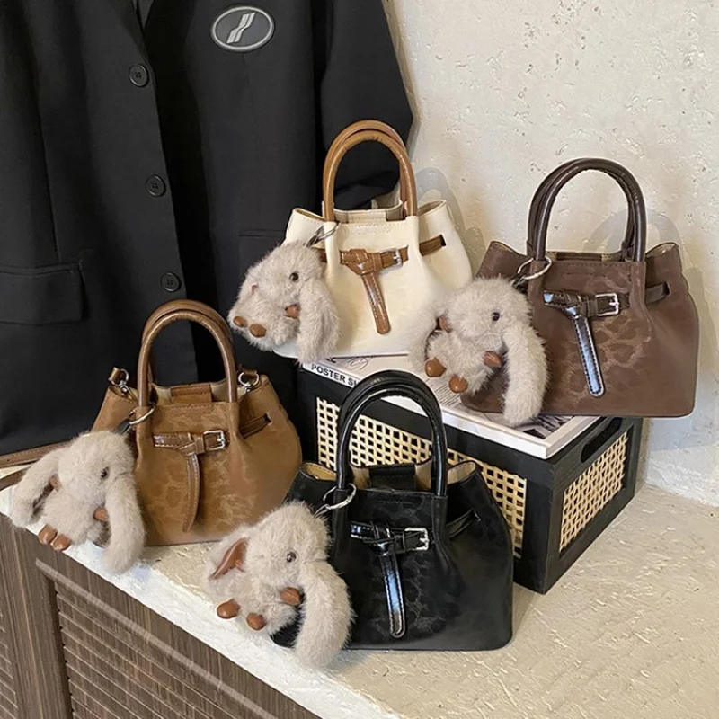 

Women's Shoulder Bag With Velvet Leather Casual Vintage Popular Lasting Spacious Soft Modern Style​