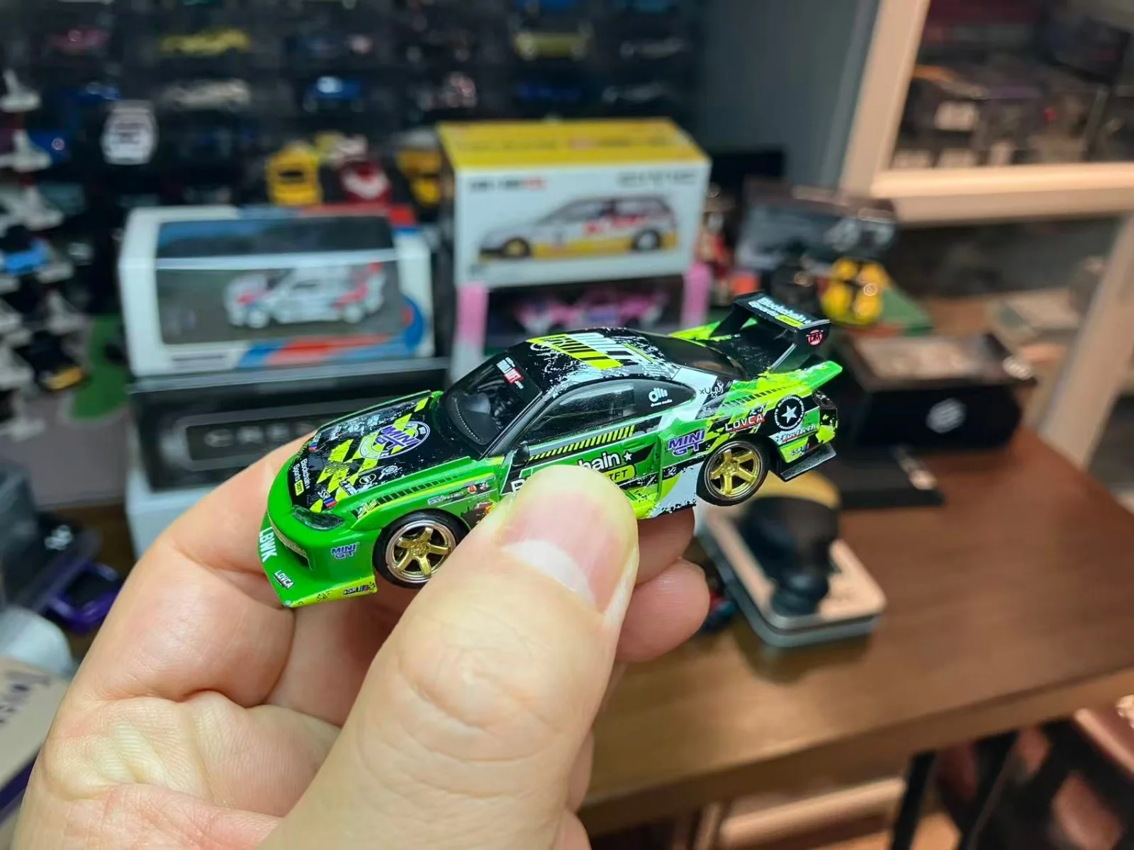 

MINIGT 823# 1:64 S15 SILVIA Alloy car Model Collectible Ornament Gift toy