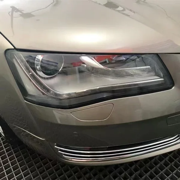 ฝาครอบไฟหน้ารถยนต์ AHHTTCY สำหรับ Audi A8 ปี 2011 2012 2013 2014  ฝาครอบเลนส์ไฟหน้า  โคมไฟหน้า
