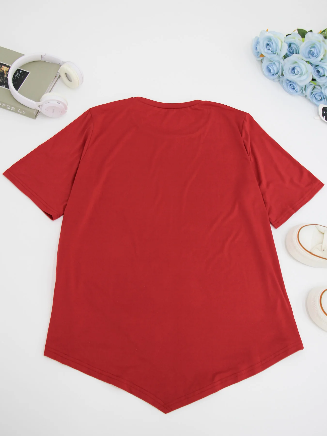 تي شيرت نسائي كاجوال بأكمام قصيرة ورقبة دائرية بلون سادة مع أزرار مزخرفة #2