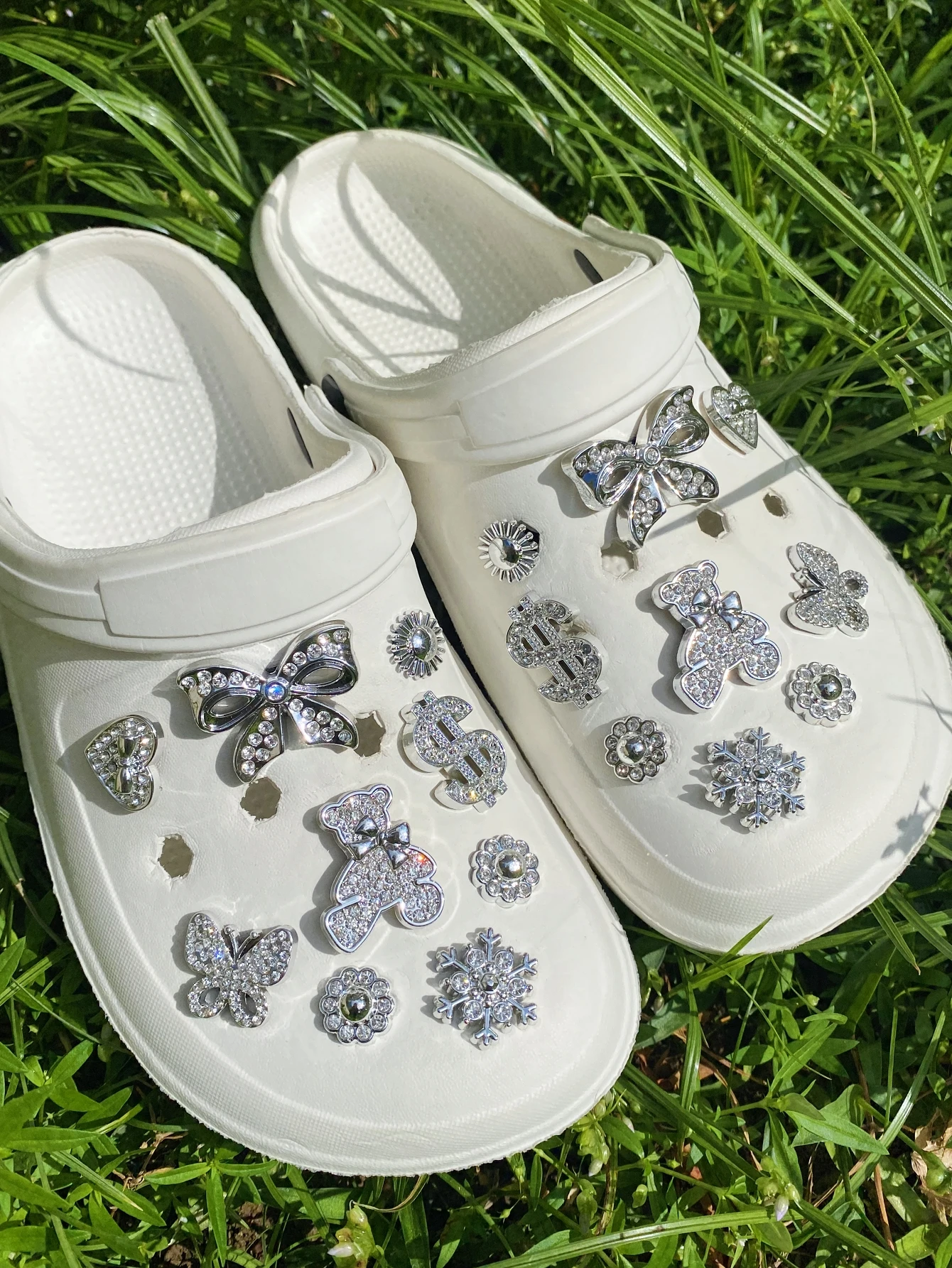 18 silver (bow, bear, US dollar, snowflake, little butterfly) shoe buckle DIY decorations, multi-functional shoe clip accessorie
