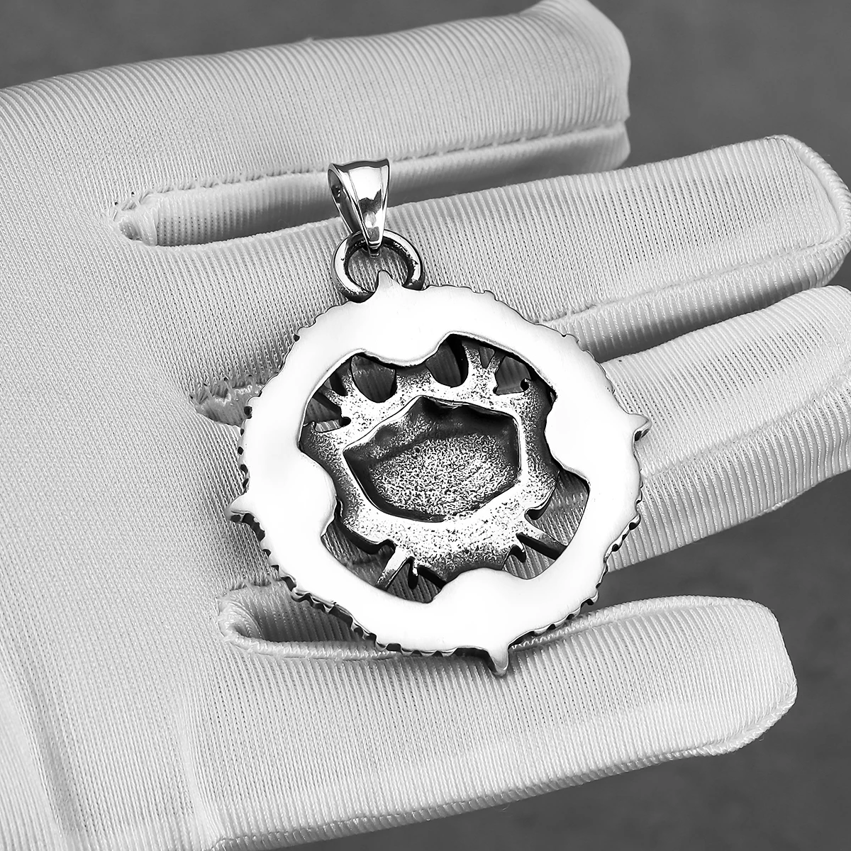 Vintage Japanese Daimyo Pendant Necklace for Men Stainless Steel Amulet Jewelry Halloween Birthday Party Gift for Boys view 5