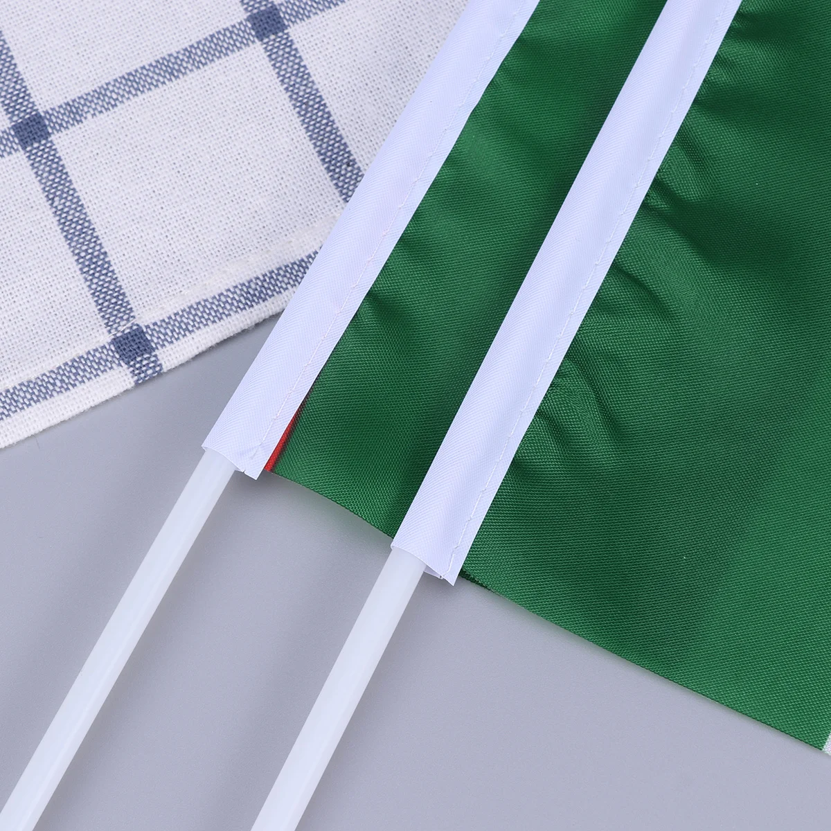 

50Pcs Hand Shake Flag Mini Mexico Stick Polyester Plastic Party Classroom Festival Decoration Hand Held Small Flags