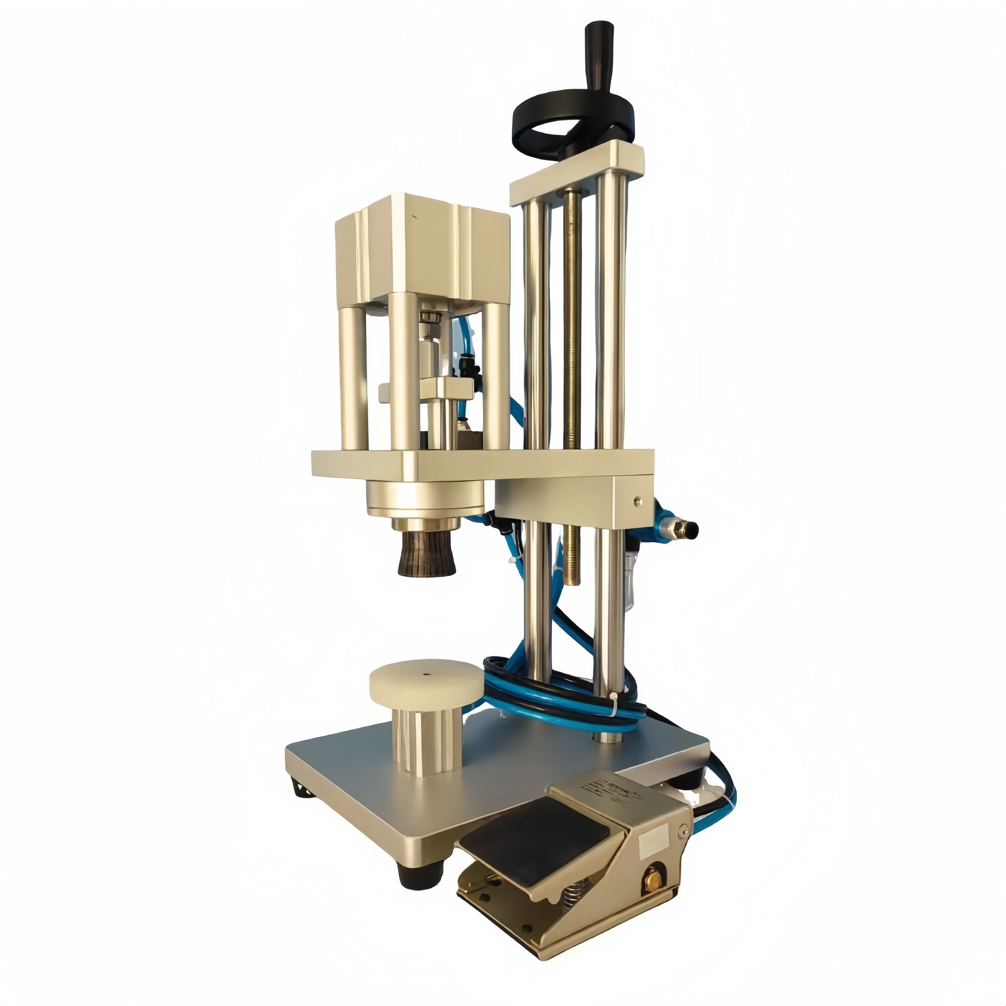 

15A High Efficiency Food Grade Pneumatic Capper For Glass Bottle Necks 0.4-0.8MPA Pressure Reliable Sealing Easy Operate Gear