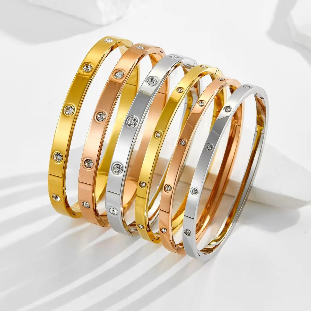 Classic Women's Stainless Steel Bracelets Set Multiple Gold Color Non-Fading Bangles Fashion Jewelry Accessory Gift