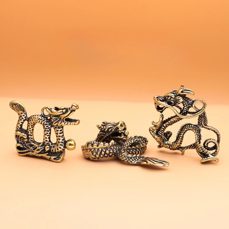 Retro Brass Chinese Ancient Beast Flying Pixiu Home Decor Ornaments Copper Animal Figurines Fengshui Statue