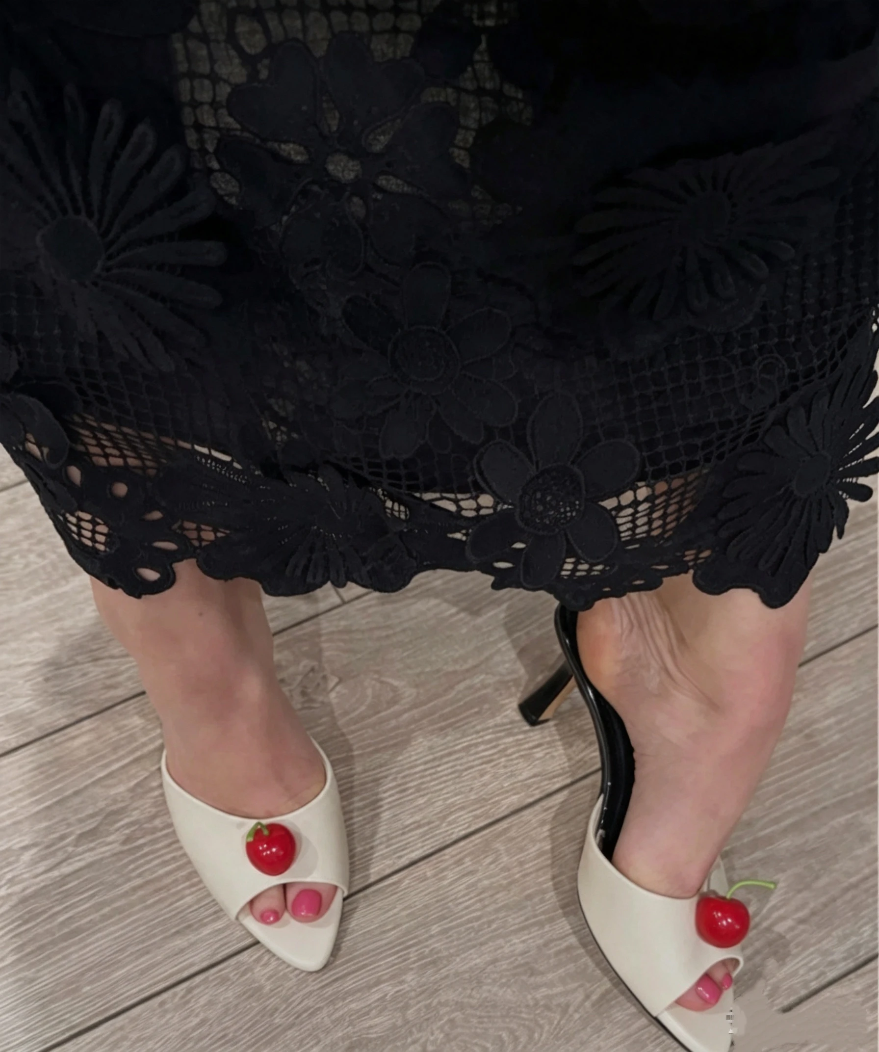 Summer New Women's Three Colors Mule Slippers Pointed Stiletto Heels Cherry Decoration Fashion Street Party Slippers
