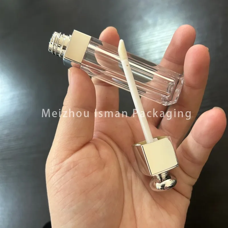 50 個 6 ミリリットル空のプラスチックリップグロスチューブスリムスクエア透明シルバーゴールドワンド容器液体口紅包装用