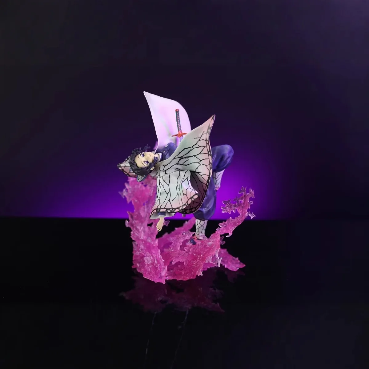 Demon Slayer GK Flying Pose Shinobu Kocho Bloody Nezuko efecto especial escena Anime figura modelo estatua coleccionable
