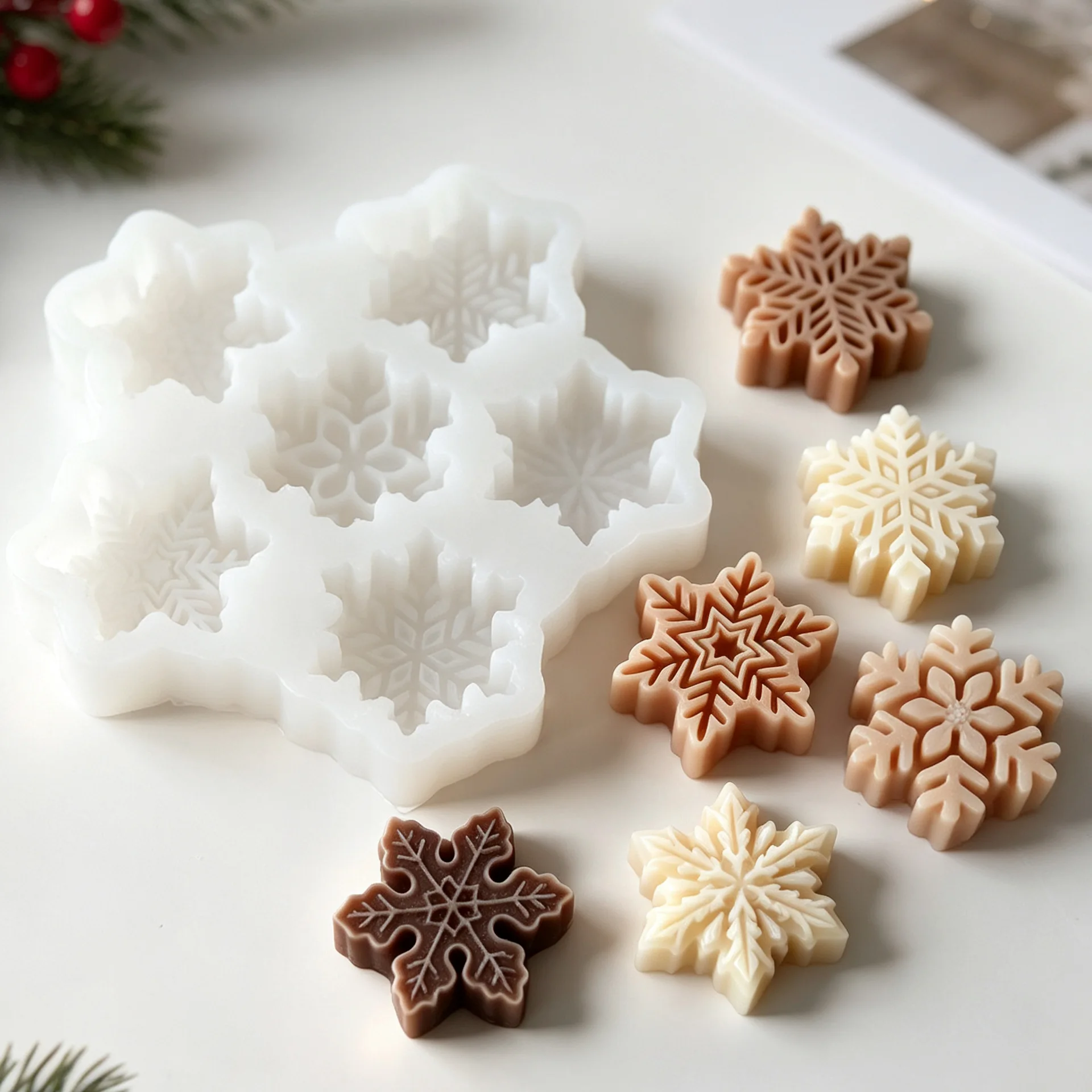 DIY 6-Fach Schneeflocken-Silikonform - Winter-Weihnachts-Kerzen-, Seifen- und Gips-Gießform - Heim- und Partydekoration