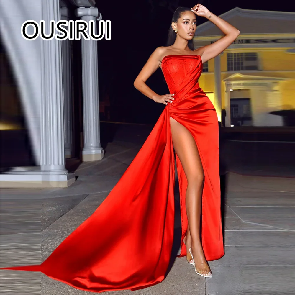 

Fashion Strapless Satin Pleated Evening Dress Beaded Shiny Backless Sheath Side Slit Prom Gown with Sweep Court Customized