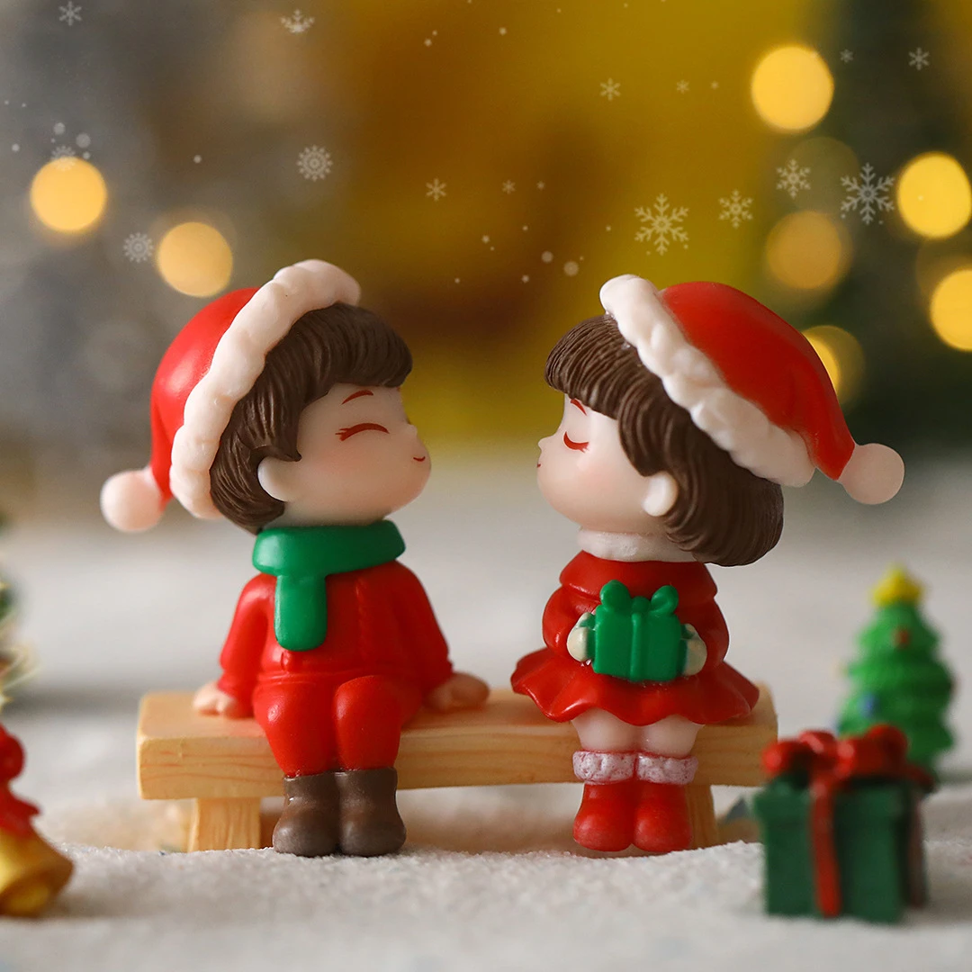 

2Pcs Mini Christmas Couple Figurine Doll Garden Decor Ornament Kid Toy Miniature Landscape Ornaments People Statue Resin Craft