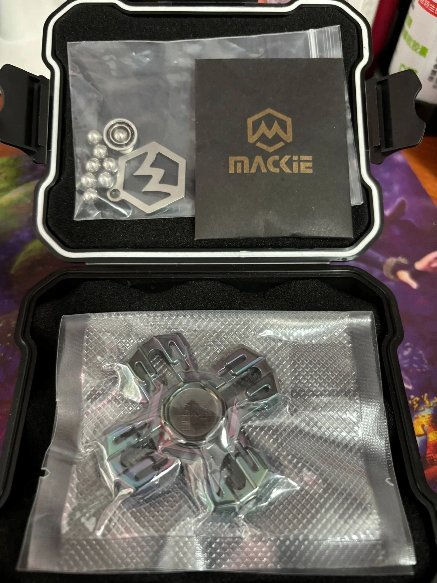 Mackie Little Paladin Fingertip Gyroscope Zirconium Color