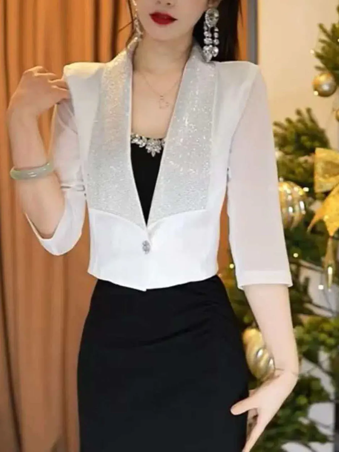 Elegant Slim Fit Diamond Embellished Shirt Collar 3/4 Sleeve Women's  Thin Outerwear Short Length One Button