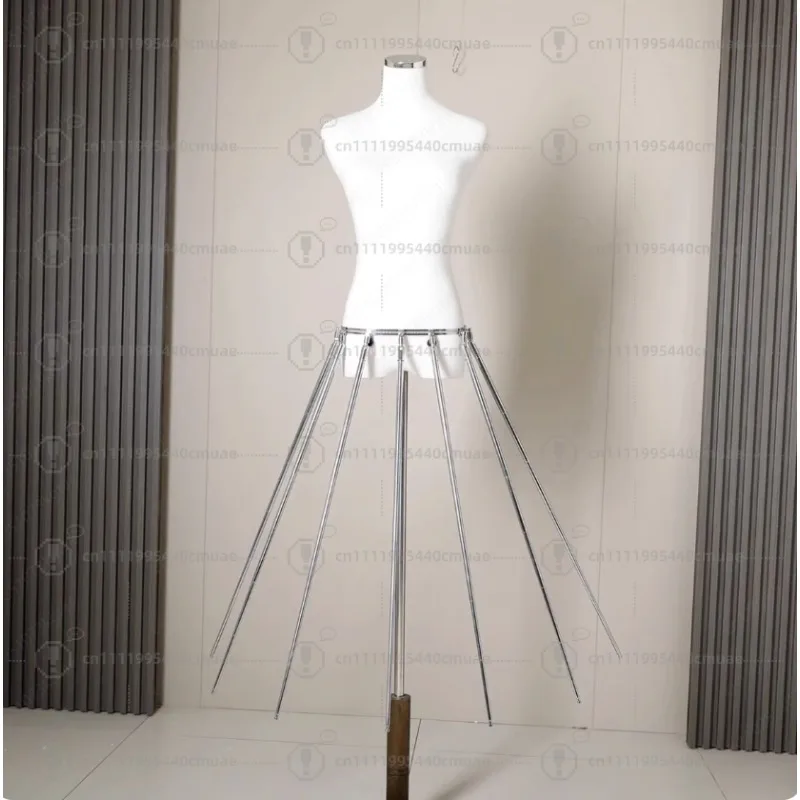 Skirt device that can be installed on the fake mold, dress skirt fold positioning, clothing shooting props