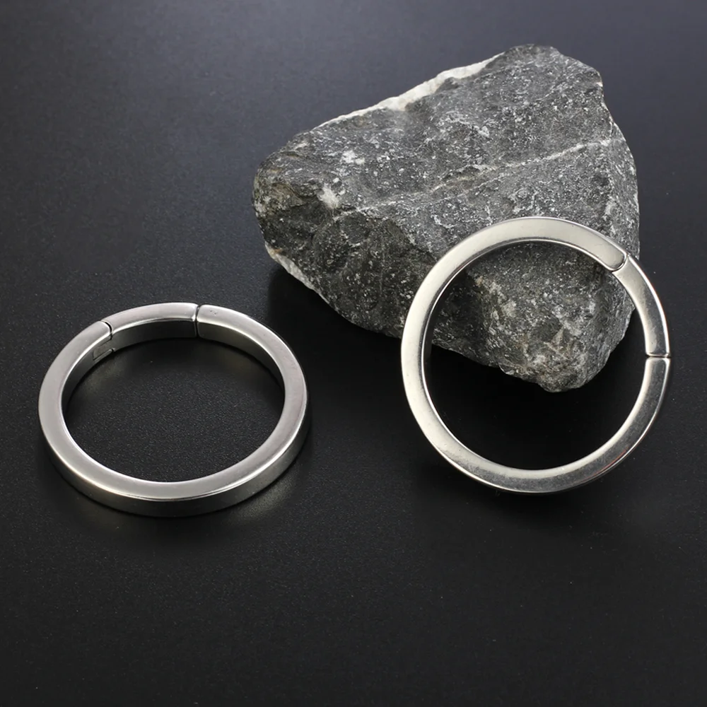 Casvort 2PCS Stainless Steel Halo Ear Hangers Weight Ear Piercing Big Hoop Fashion Plugs Tunnels Gauges Body Piercing Jewelry