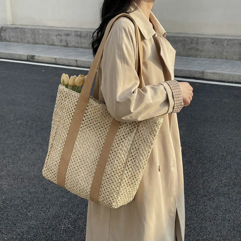 

Летняя соломенная сумка-тоут для женщин, новинка 2026 года, в пляжном стиле, на одно плечо, большая вместимость