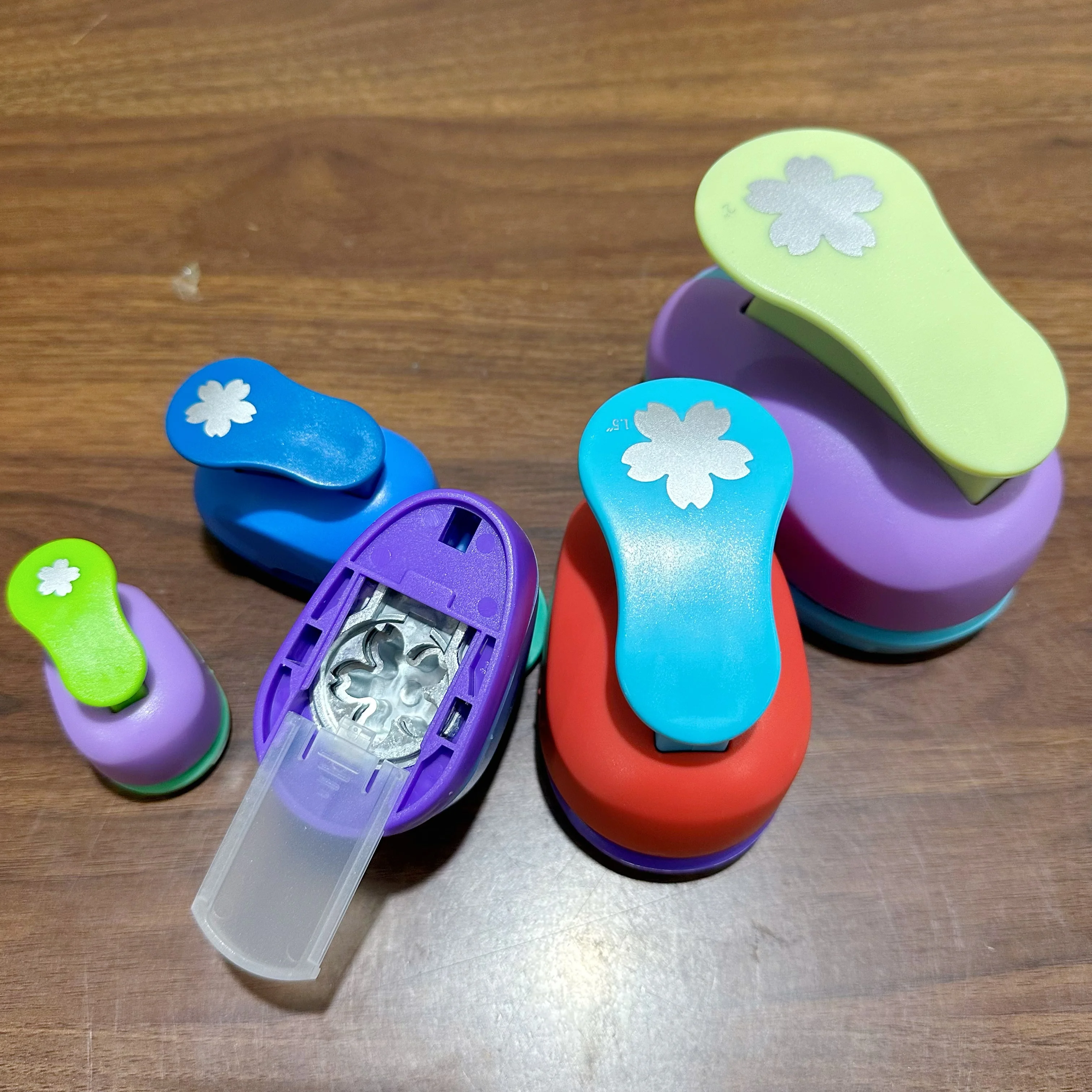 DIY Cherry blossom Punch Scrapbook Paper Puncher Paper Cutter 8-50mm Punch Scrapbooking Punches Embossing Cutter Puncher