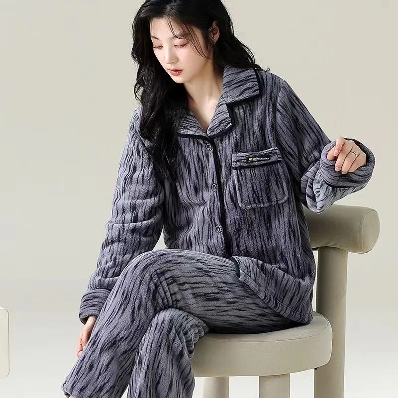 

2024 New Coral Fleece Pajamas Set Women Autumn Winter 2PCS/Set Long-Sleeved Soft Pyjamas Flannel Homewear Home Clothes Female