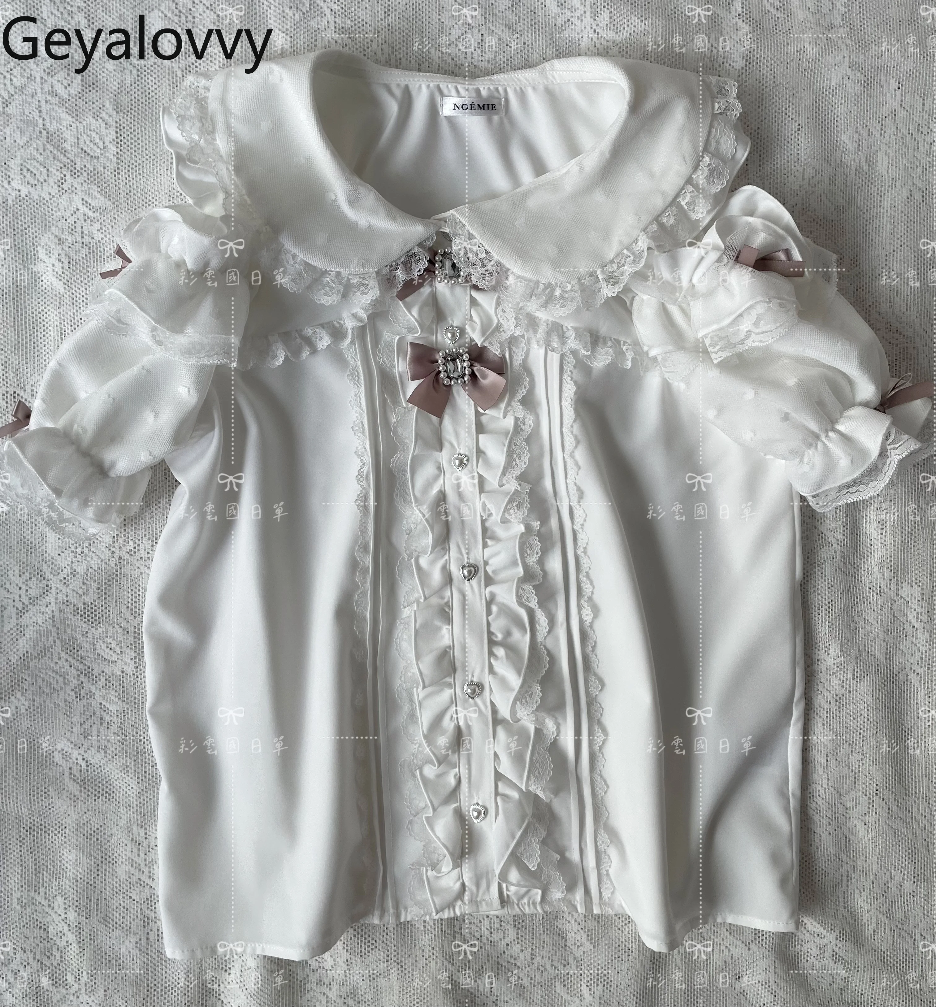 แขนสั้นใหม่สาวหวานอเนกประสงค์ TOP Japanese Mine Series Mass-ผลิตลูกไม้ Splicing Off-ไหล่ตุ๊กตาคอเสื้อ