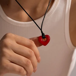 Fashionable Leather Heart Pendant Choker Necklace Adjustable Clavicular Chain Adornment Women's Neck Jewelry for Partie
