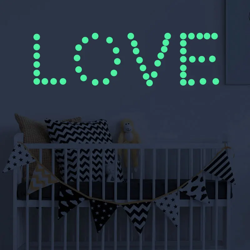 1Set Luminous Wall Stickers Glowing Paster Fluorescent Wall Decals for Kids Rooms Dots Stars Ceiling Glow In The Dark Home Decor