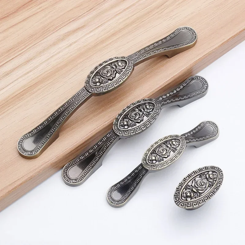 Antique Kitchen Cabinet Handle Wardrobe Furniture Door Pulls Bronze Zinc Alloy Bedroom Cupboard Knobs and Handles For Drawers