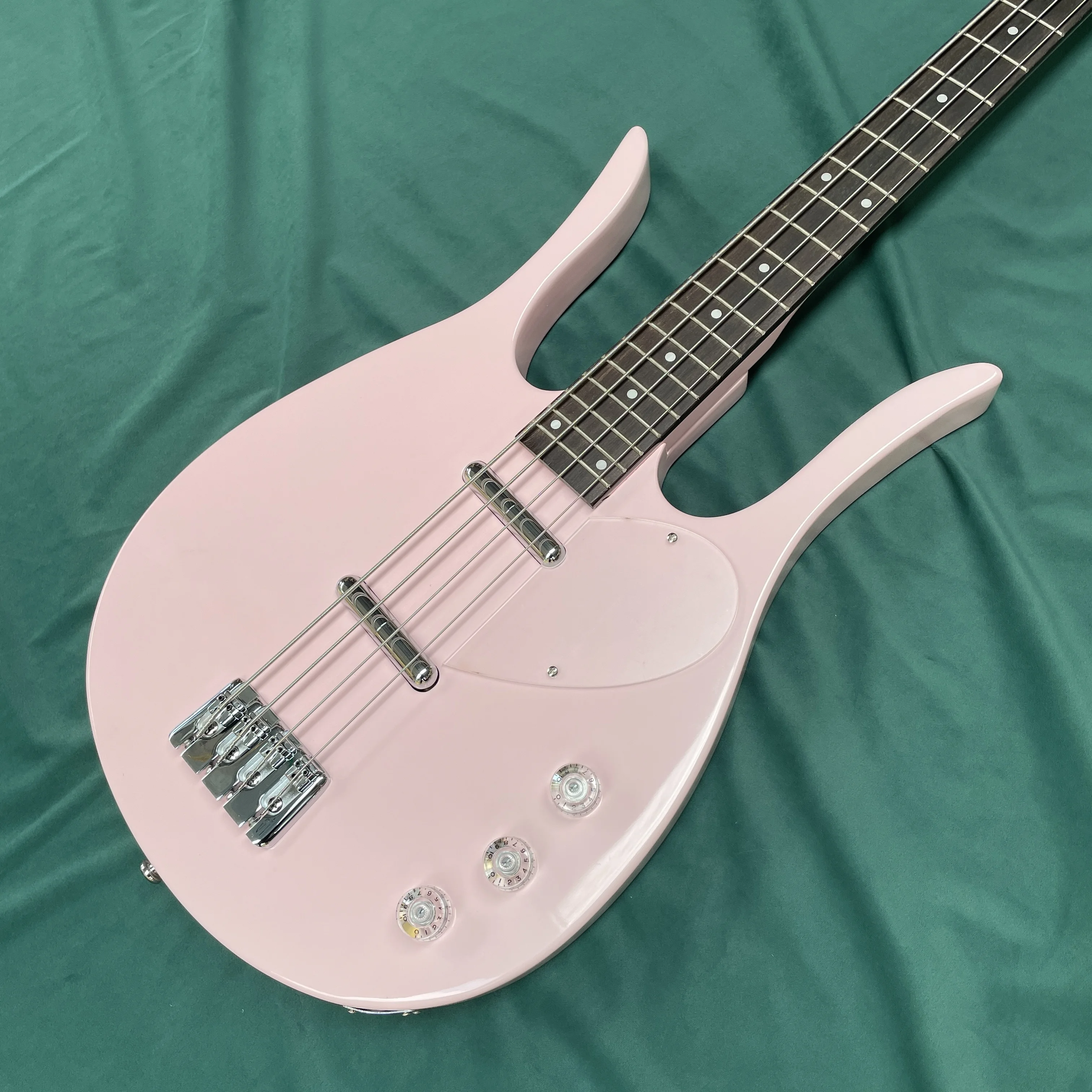 

4-string electric bass guitar with mahogany body and pink glossy finishguitars, high-quality easy to play electric guitarra
