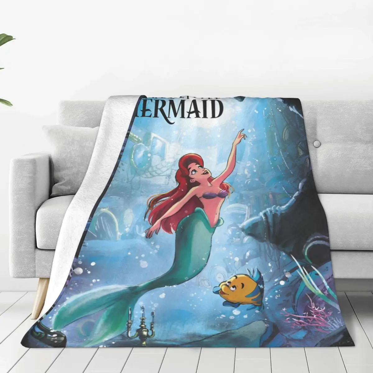 Manta de dibujos animados de La Sirenita, manta de felpa de lana de Coral, decoración portátil de princesa Ariel, manta de tiro Súper suave, ropa de cama