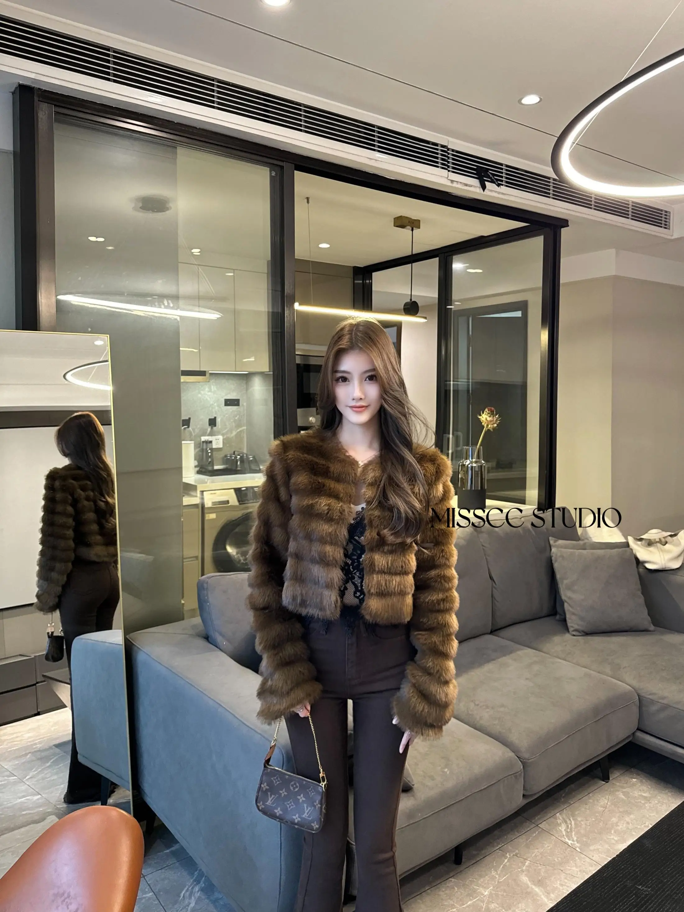 

Ele Korean Sle Women's ort Coat Fake Mink Fur Faionable Slimming Versatile Winter Top Eco-friendly Leatherette