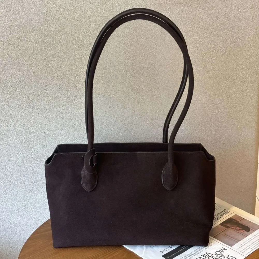 

2025 Новая высококачественная высококачественная ретро-сумка из воловьей кожи, женская модная портативная большая вместительная сумка-тоут под мышками