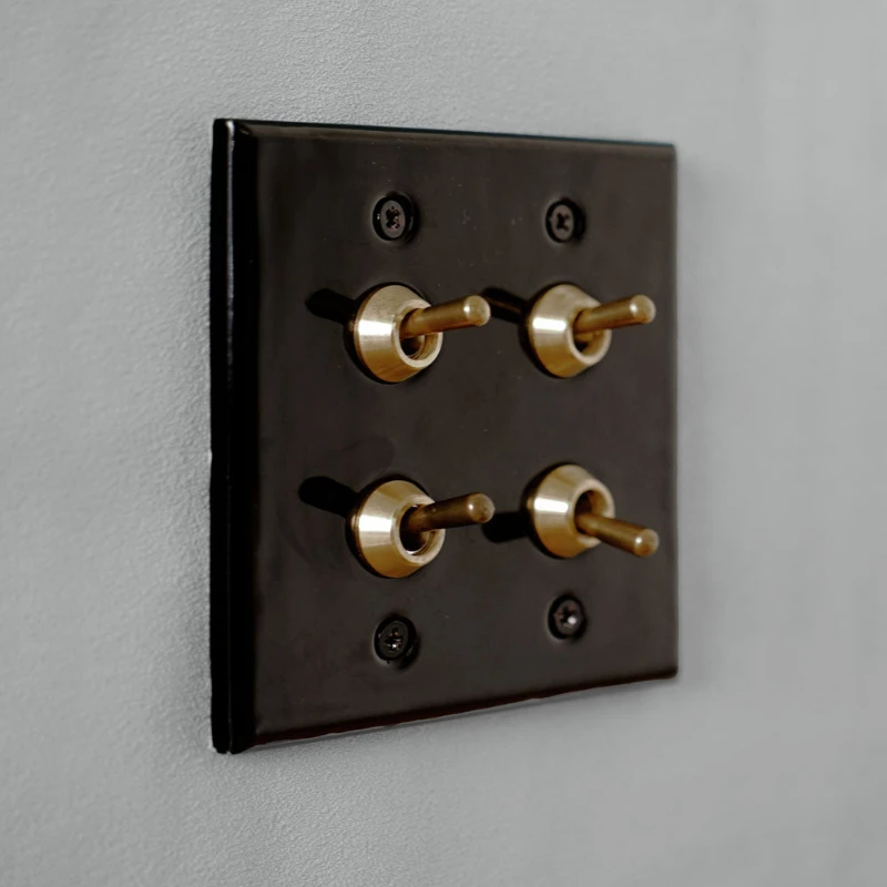 レトロヴィンテージホワイトシンプルなホテル磁器セラミックライトロッカー真鍮レバーパネルトグル壁照明スイッチ1-4ギャング2ウェイ