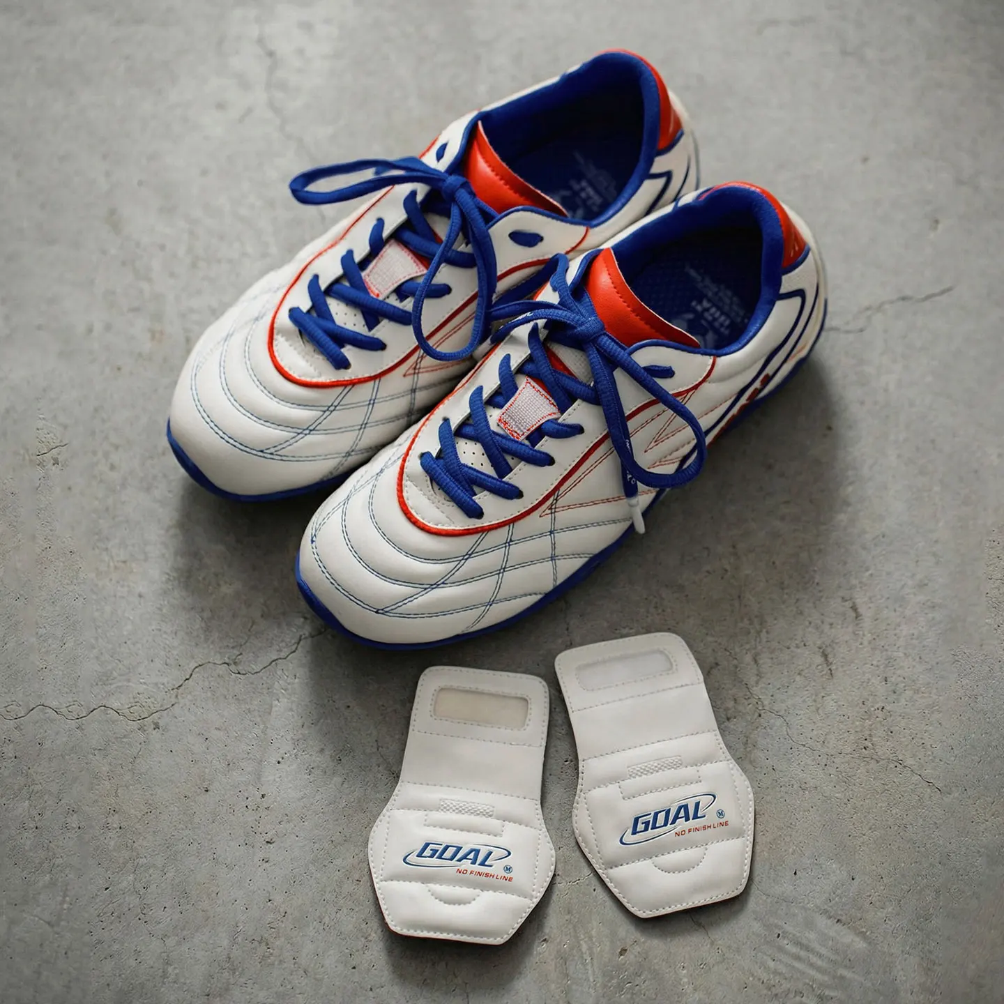 

Мужские повседневные футбольные бутсы Maden с мягкой подошвой, на шнуровке, с тонкой подошвой, модные, легкие, для осени и зимы